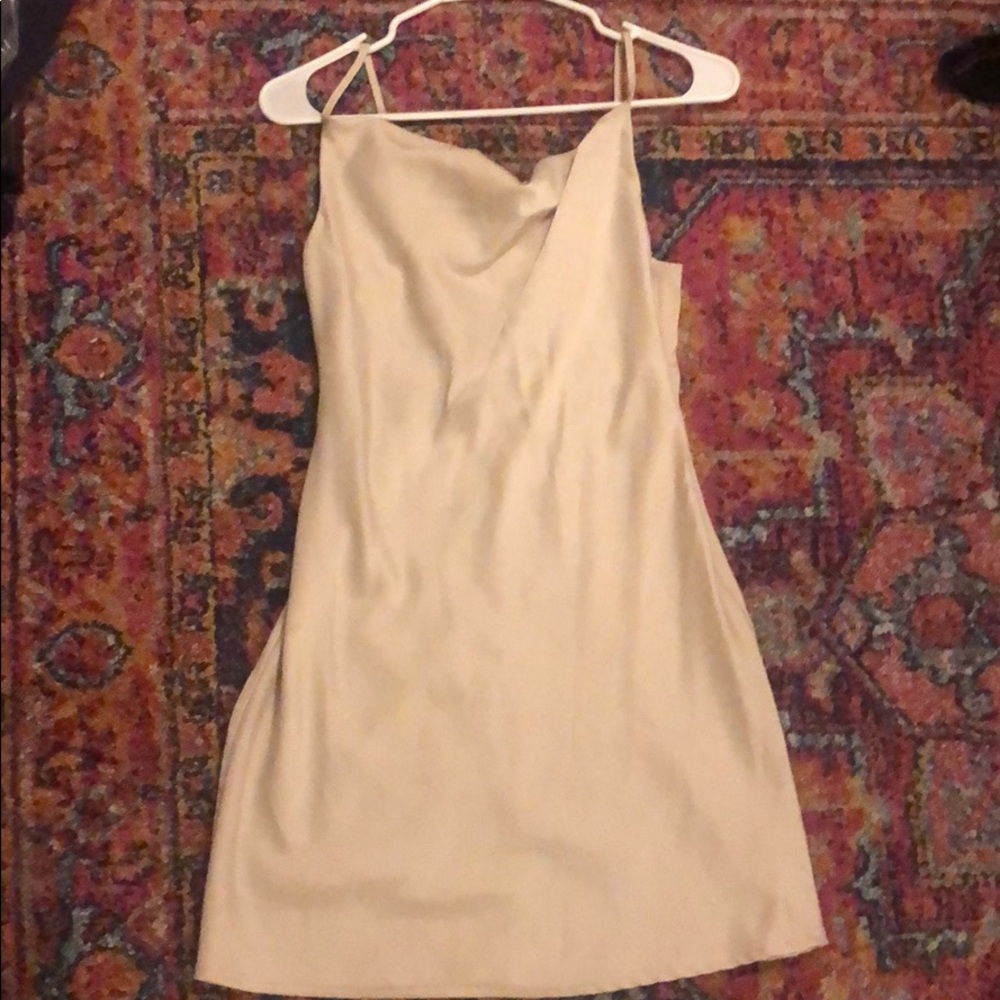 A sexy and classy dress for a night out